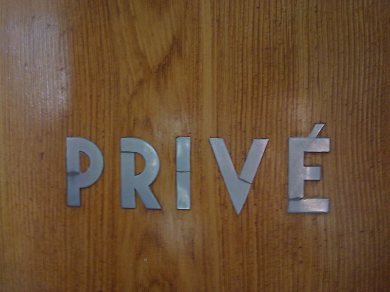 PRIVE