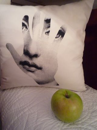 Fornasetti et le fruit defendu