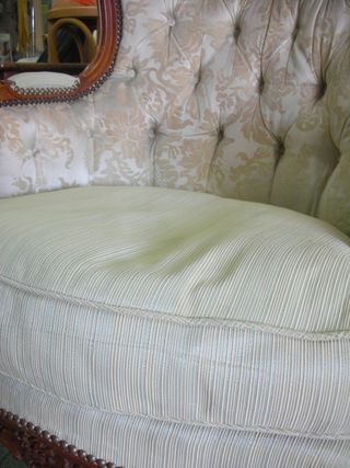 Tufted armchair