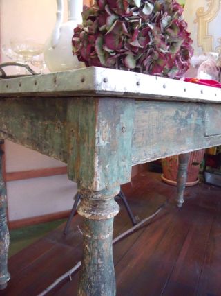 Old florist table