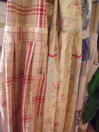 Provencal aprons