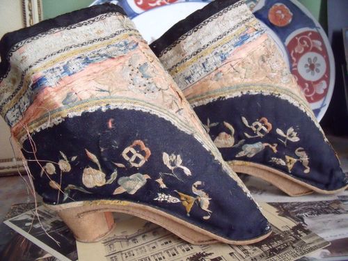 Chinese antique shoes