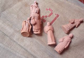 Terracotta santons
