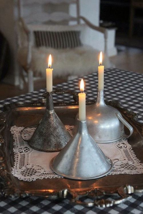 SIMPLE CANDLESTICK