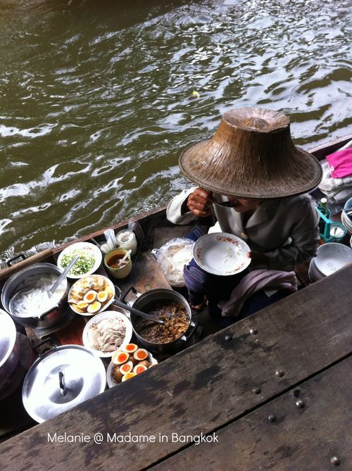 Floating market along Chao Phraya