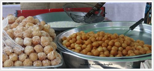 Thai donuts in the streets