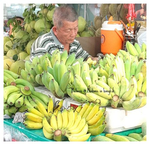 Or tor kor market monsieur fruits