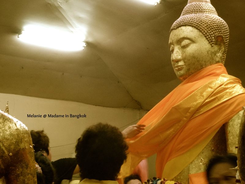 Wat sothon boudha habillé Wat sothon boudha habillé